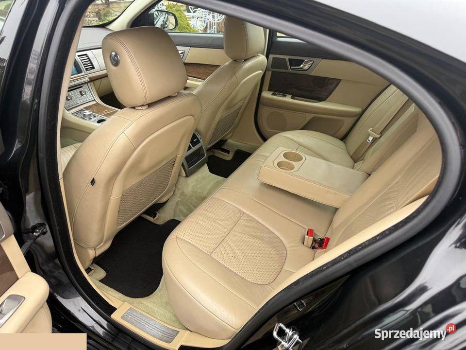 Jaguar XF 30 V6 S 275 2010r Krotoszyn