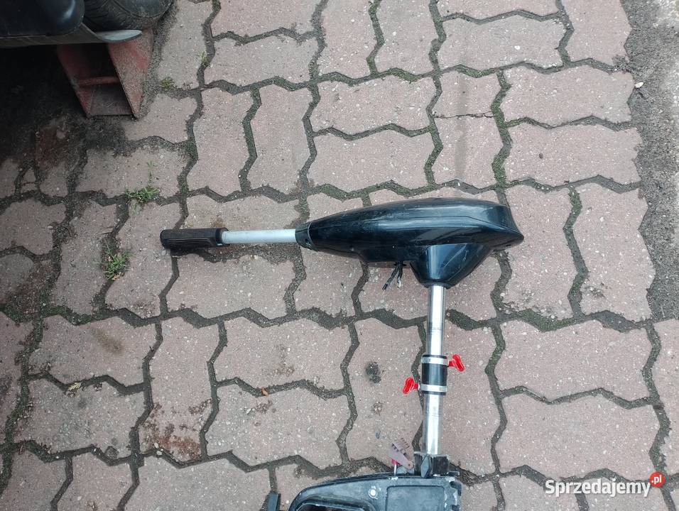 Silnik zaburtowy na 12 V uszkodzony na części Pabianice