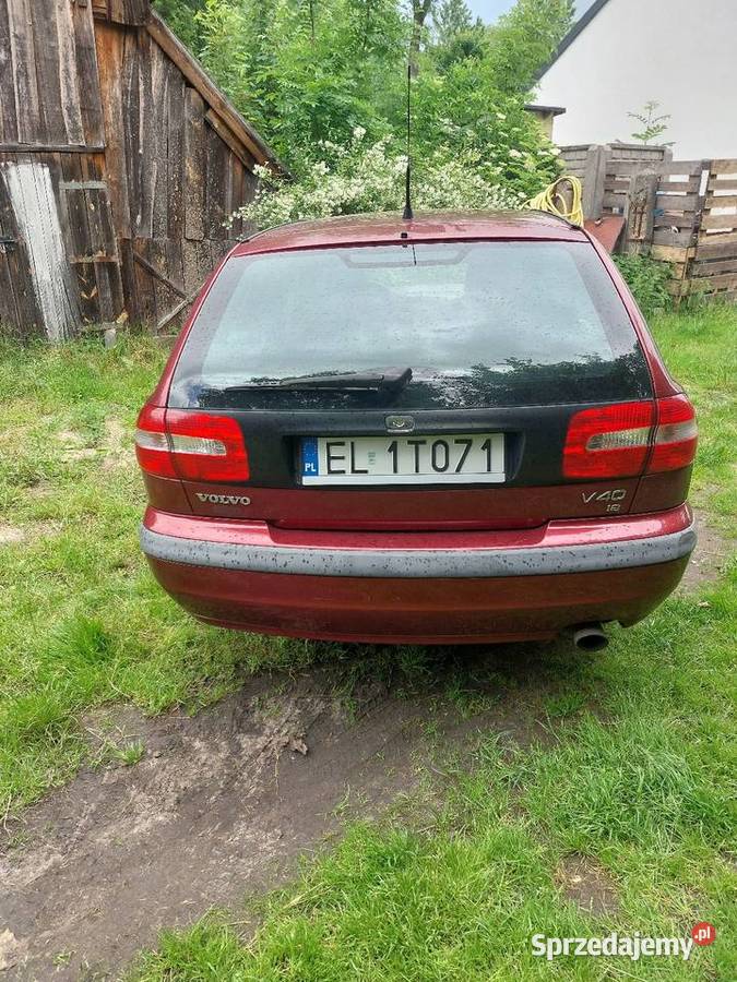 Volvo v40 2003r 18b Kamieńsk sprzedam