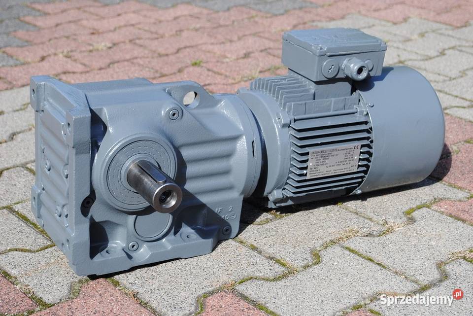 Motoreduktor kątowy 15kw 23obrmin z hamulcem Kargowa