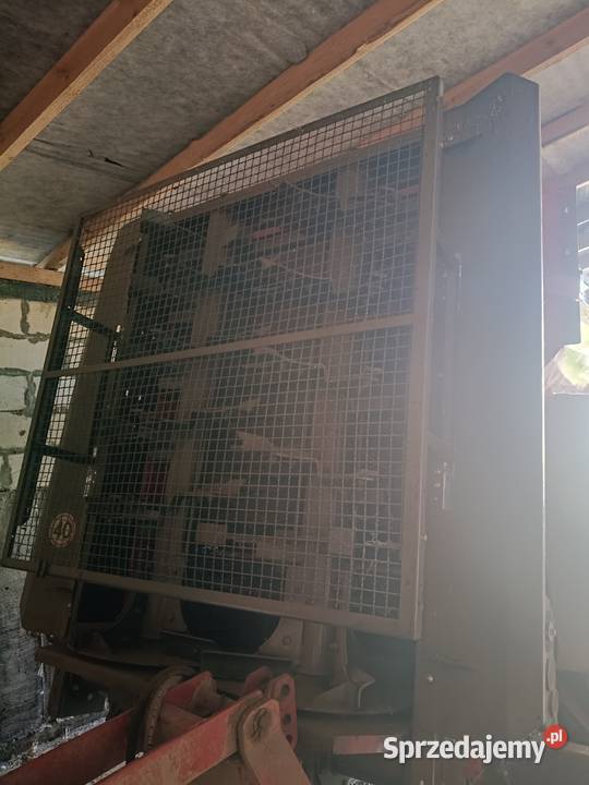 Rozrzutnik Metal Fach 8T nieuszkodzony Kleszczele sprzedam