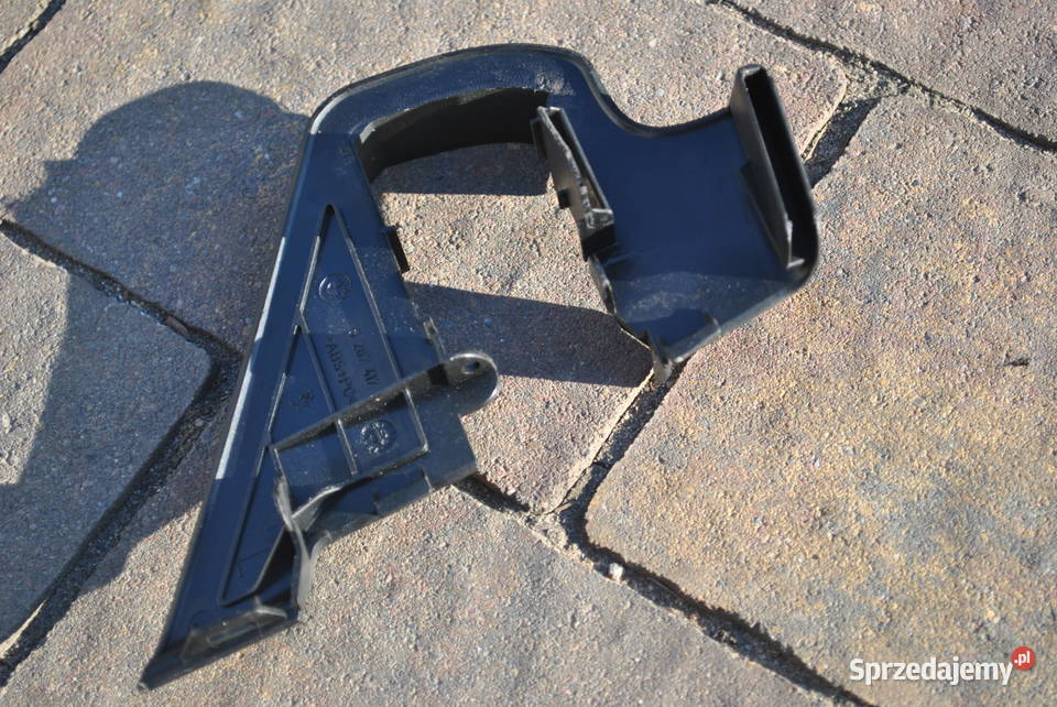 Osłona stelarza zagłówka lewa BMW E46 E64 Części samochodowe śląskie Poręba