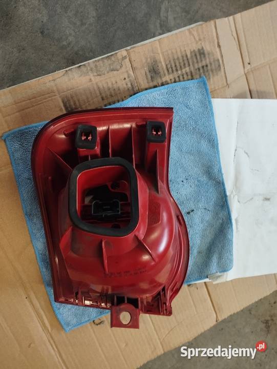 Lampa Volkswagen Passat tył strona kierowcy Ostrów Wielkopolski