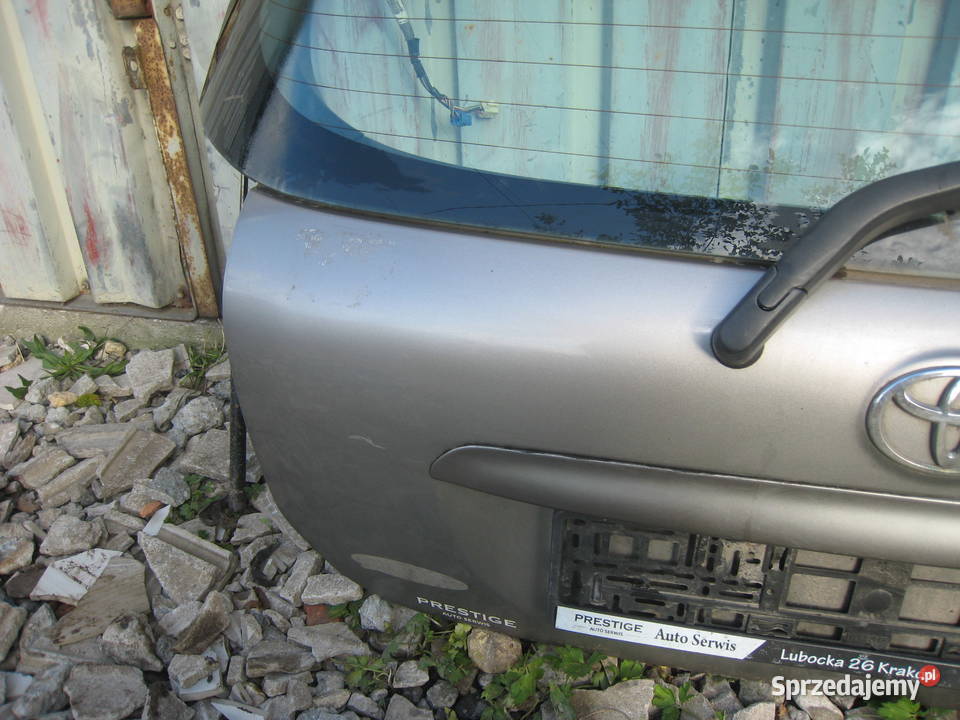 Klapa tylna tył bagażnika szyba Toyota Corolla Klapy bagażnika Kraków sprzedam