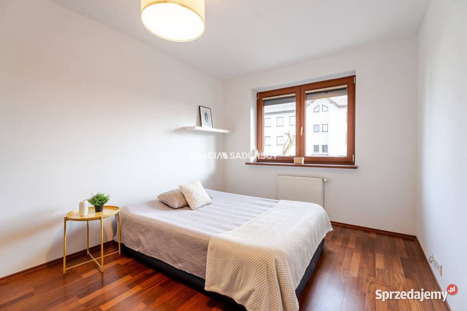 Mieszkanie sprzedam 798m2 3 pokoje Kraków małopolskie