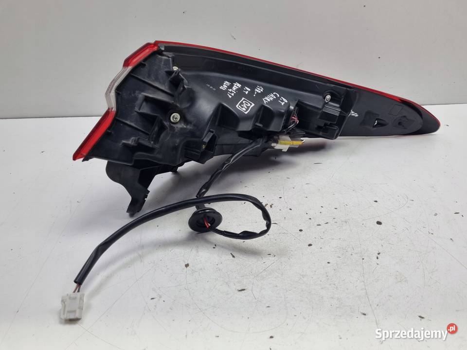 Toyota Camry 8 VIII 1721r TYLNIA TYLNA LAMPA Janów sprzedam