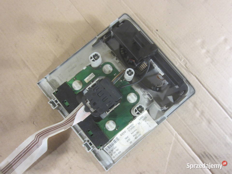 Lampka podsufitki Opel Vectra C Signum 13157642 Szczecin