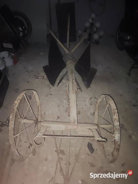 Pług konny dwustronny Łęka