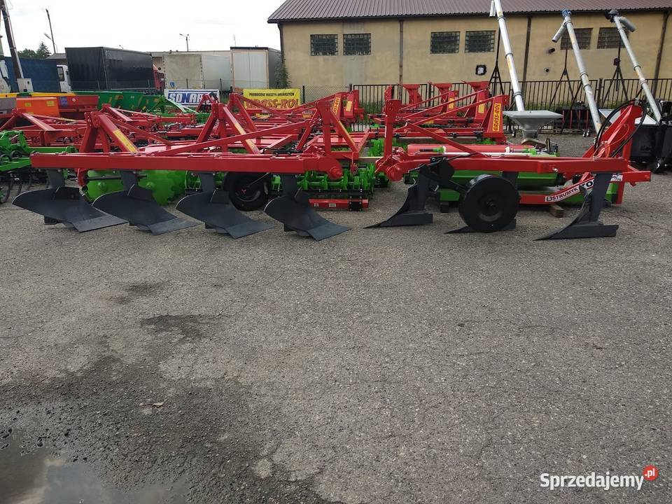PŁUG zagonowy 3 30 3 35 43540 44045 typ U 1661 Miechów sprzedam