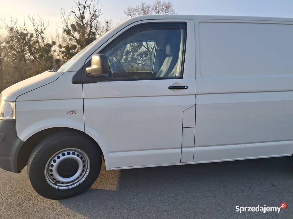 Sprzedam Volkswagena T5 silnik 19TDIKlima sprzedam