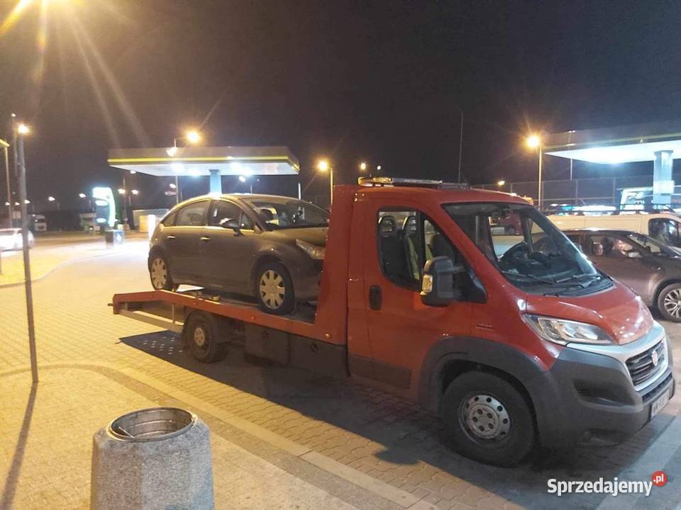 pomoc drogowa auto laweta transport maszyn Kołbiel