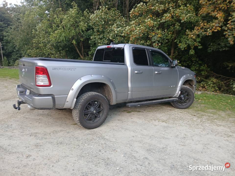 Ram 1500 Rok produkcji 2021 Kowary