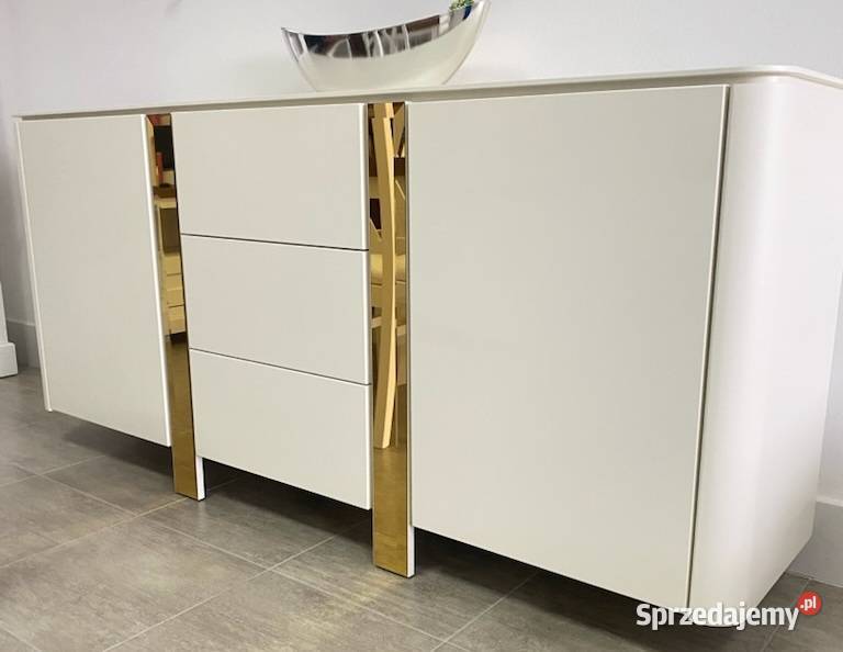 Komoda lakierowana off white mat z elementami Radomsko