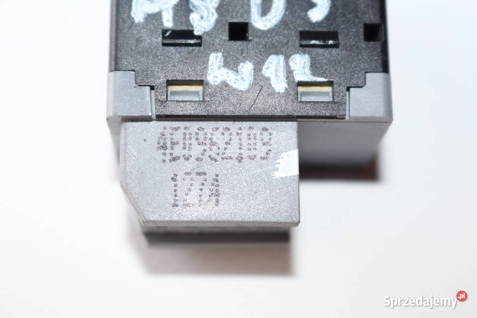 AUDI A8 D3 W12 PRZEŁĄCZNIK ALARMU 4E0962109 dolnośląskie Prochowice