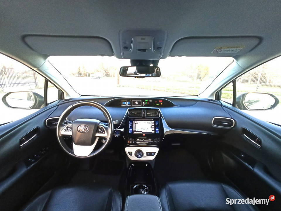 Toyota Prius serwisowany najbogatszy IV 20152023 czujnik zmierzchu Rzeszów