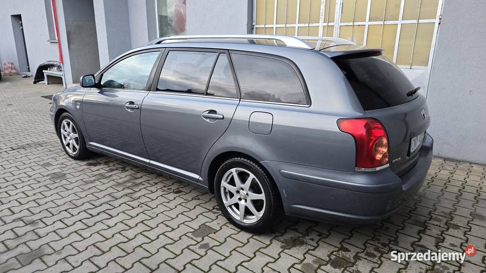 Toyota Avensis 20 D4D Prestige Nowy Świętów