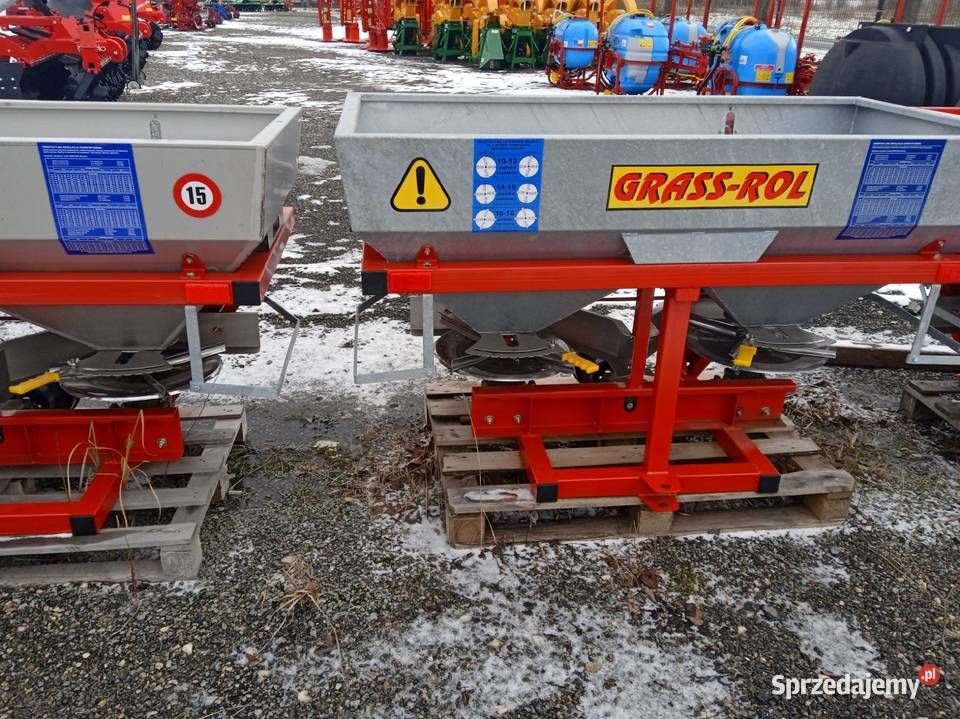 NOWY rozsiewacz do nawozów 4001200 litrów Grójec sprzedam