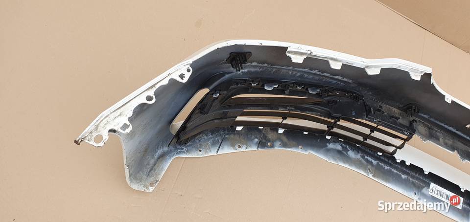 BMW G30 G31 ZDERZAK PRZÓD PRZEDNI Trzciel sprzedam