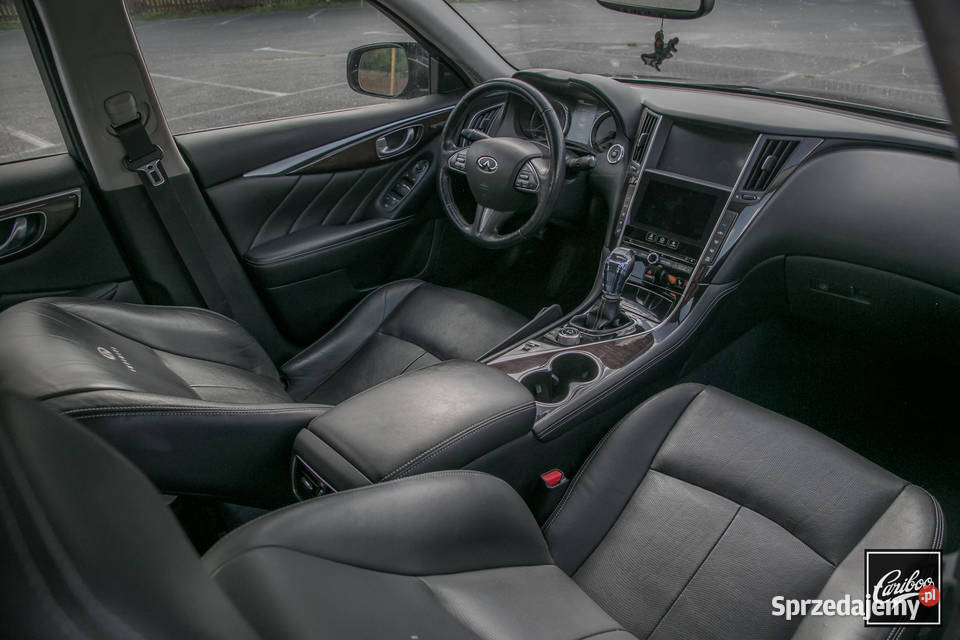 Infiniti Q50 hybrid 2014 AWD niski przebieg Rogowo