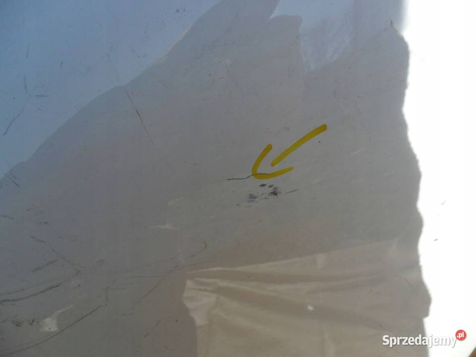 Zderzak Przód Przedni Toyota Corolla E21 Sedan osobowe