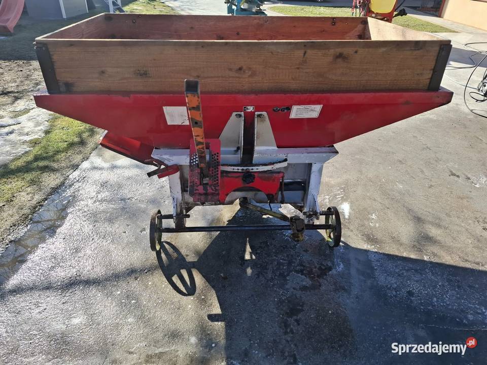 Rozsiewacz Nawozu Diadem 800 l 15 m Daleszyce