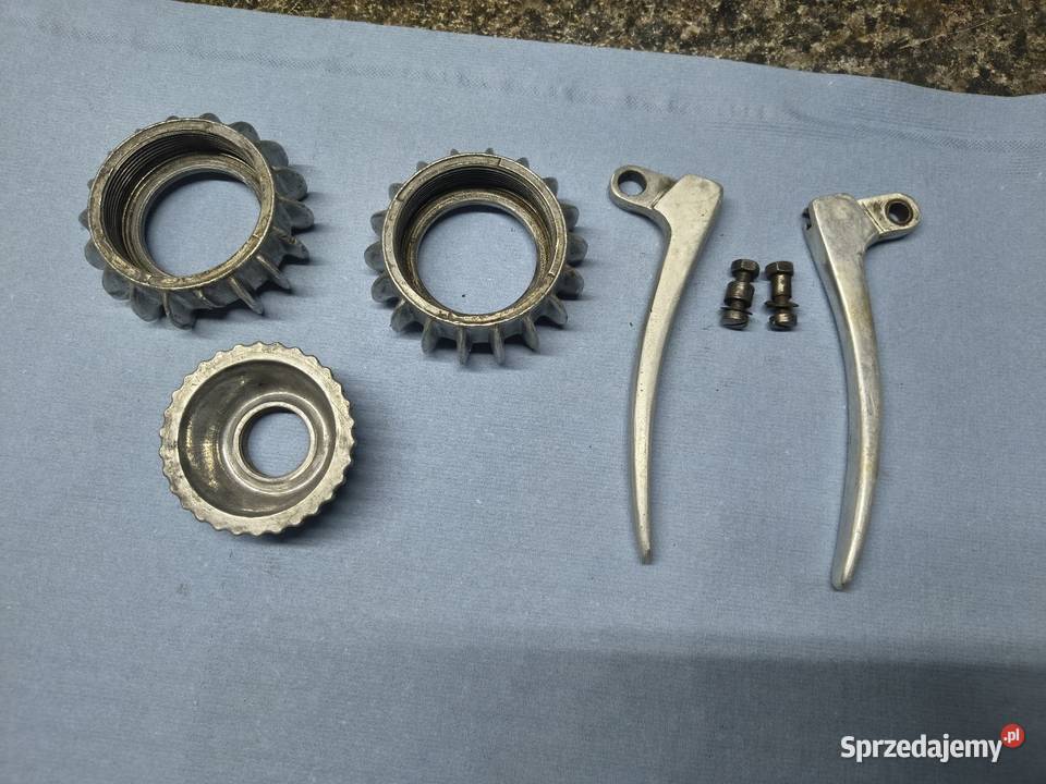 Klamki nakrętki kolanek gaźnika jawa 250 model Rzeszów