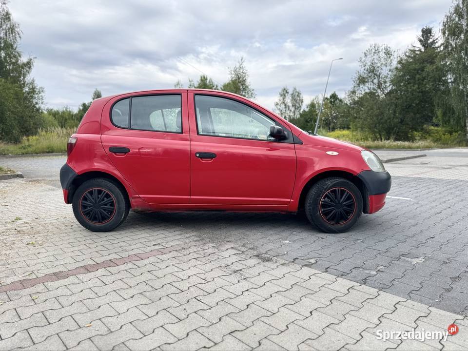 Toyota yaris 10b benzyna dolnośląskie sprzedam