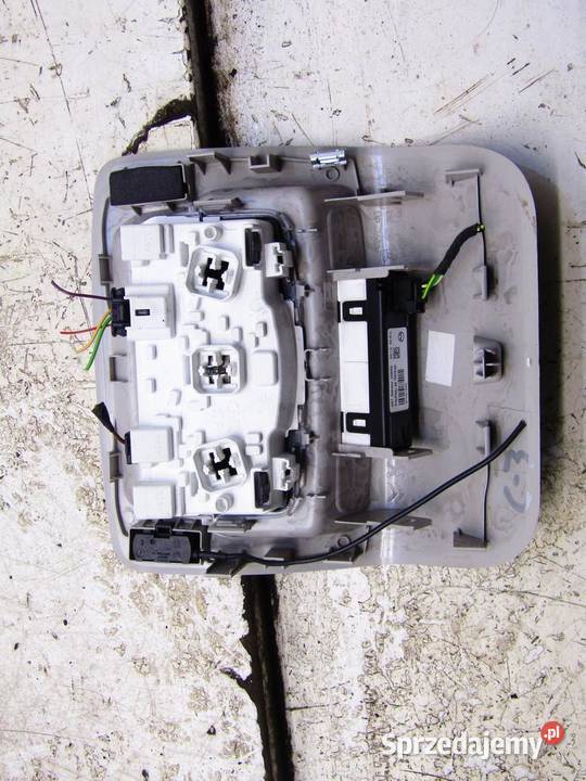 LAMPKA PODSUFITKI WNĘTRZA KABINY CITROEN C3 III