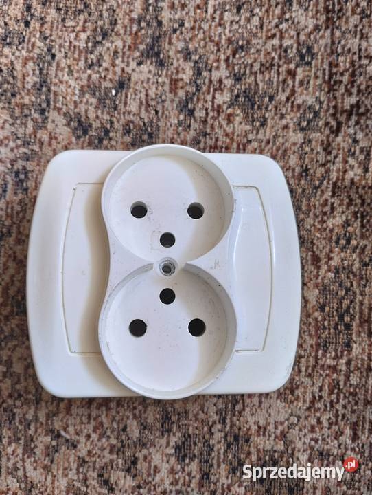 gniazdka PRL Pozostałe Pozostałe Gdynia