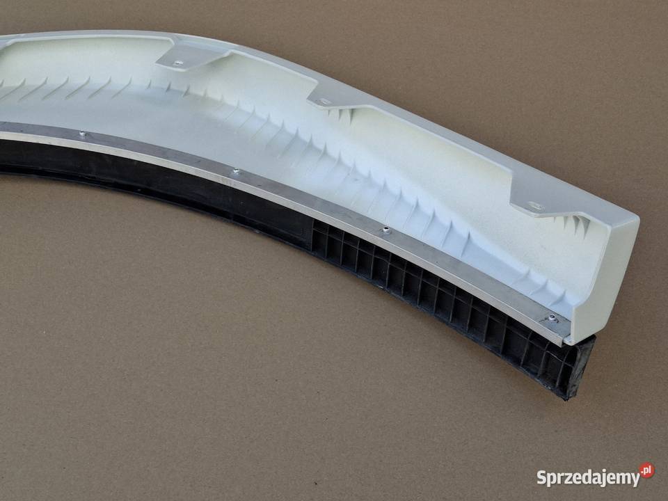 VOLVO FH4 SPOILER POD ZDERZAK PRAWY Z GUMĄ Bieleń