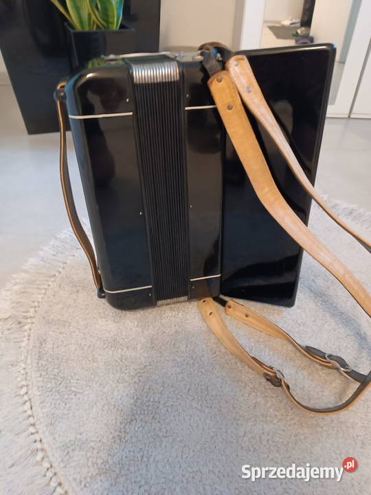 Akordeon hohner arietta 72 basy