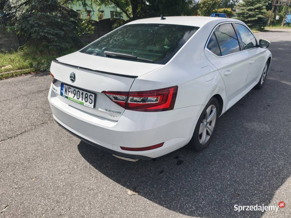 Skoda superB lekko uszkodzona 20 272 Superb łódzkie Bełchatów