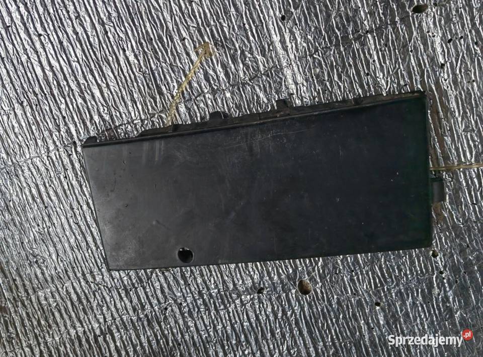 Zaślepka zderzaka przedniego BMW e34 oryginał Żory