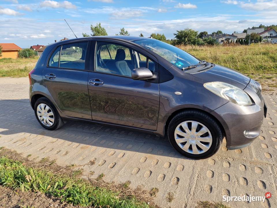 Toyota Yaris 13 86bez korozjistan 207000km pomorskie