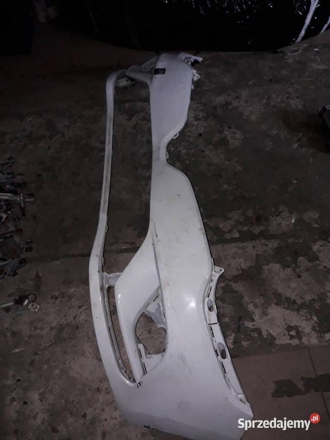 Renault Clio 4 zderzak przód