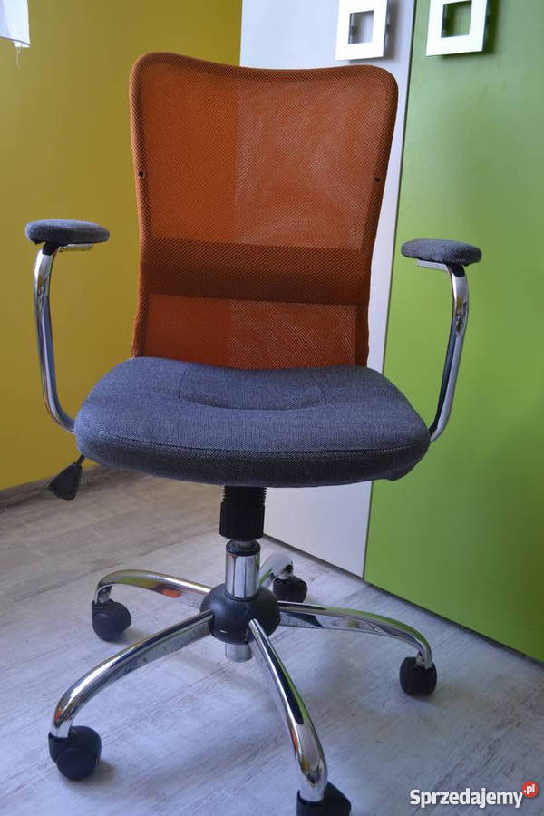 Meble młodzieżowe Labiryntfotel obrotowylampka Meble Pokój dziecięcy