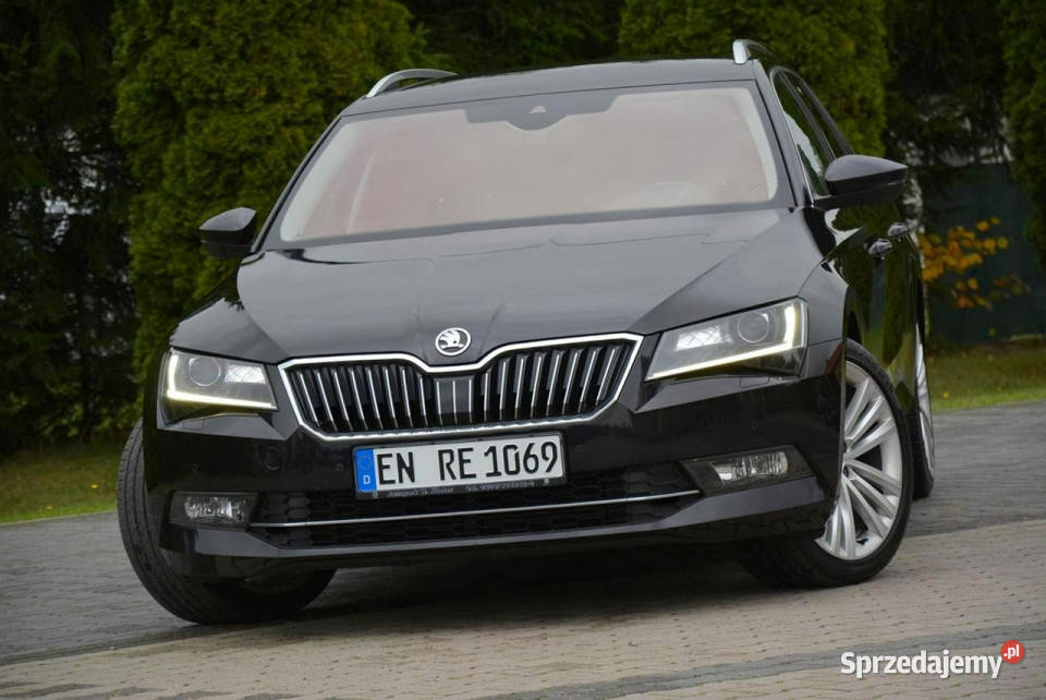 koda Superb Premium Radar ACC BLIS biXenon Led przyciemniane szyby mazowieckie Ostrów Mazowiecka sprzedam