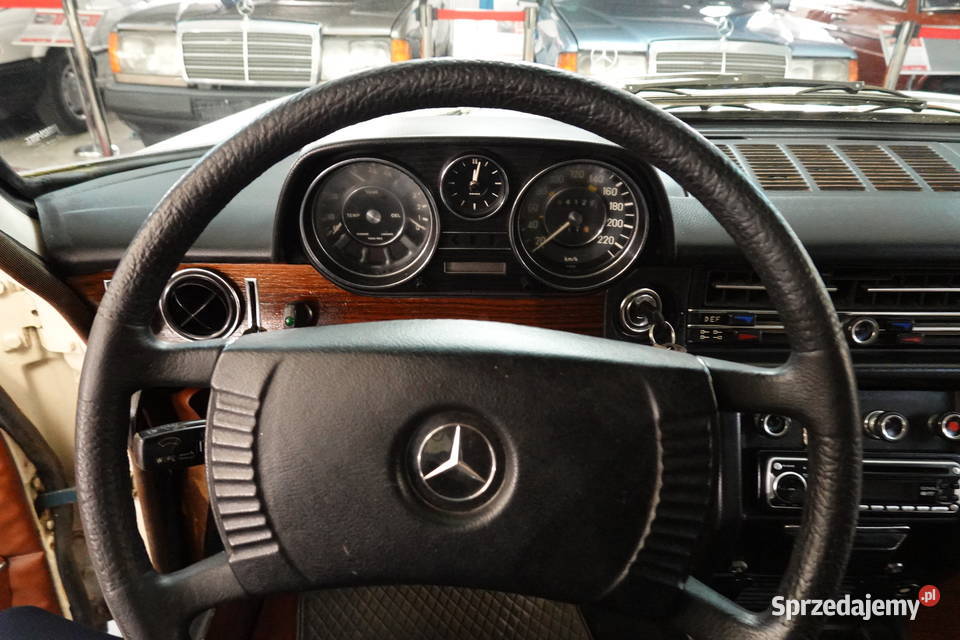 Mercedes W114 280E Automatic Klima z 1970 roku 2796cm3 Zgierz