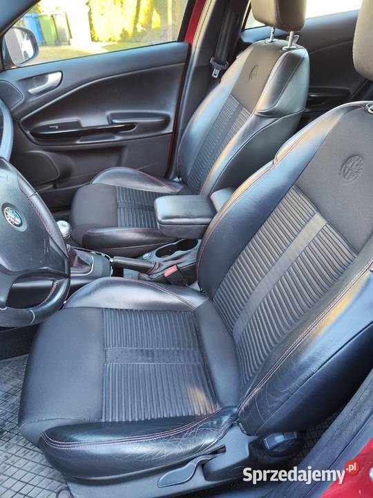 Alfa Romeo Giulietta 170 Distinctive salon Rok produkcji 2012 Pabianice sprzedam