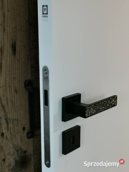 Montaż klamek Usługi Warszawa