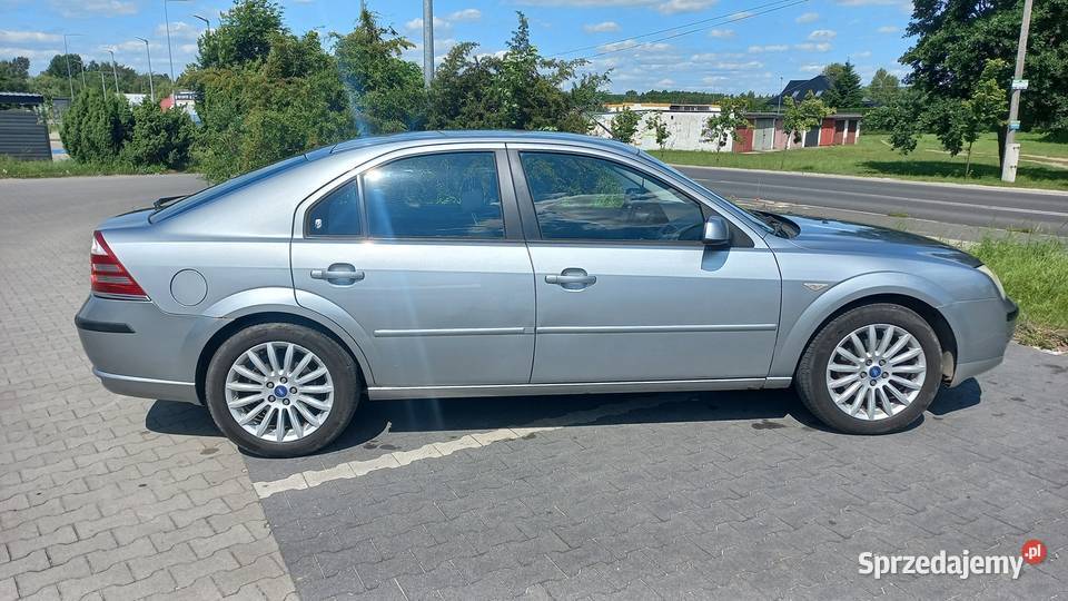 Ford Mondeo MK3 Hatchback Ghia Climatronic 18 nieuszkodzony Wołów sprzedam