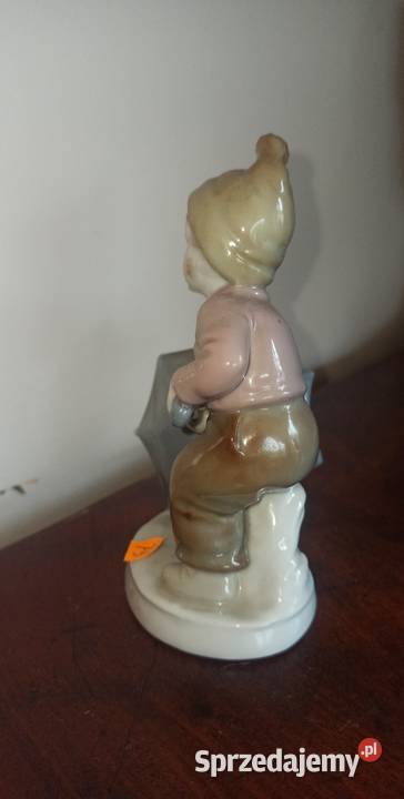 Figurka chłopca z parasolem Syg Import i 646 Gdańsk