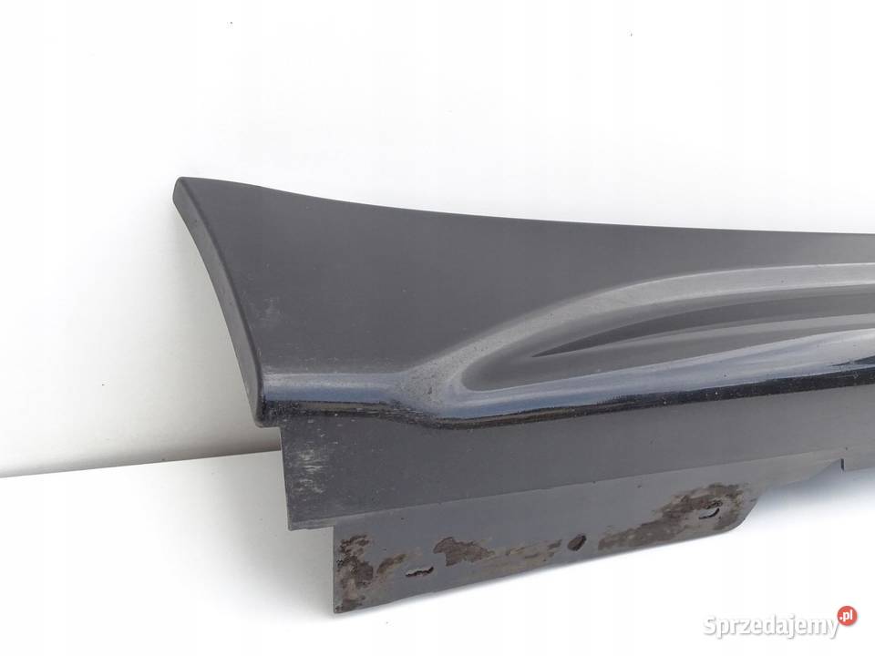 LISTWA PROGOWA PRAWA 8054272 BMW F30 BLACK