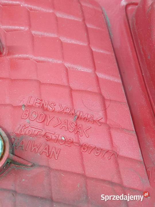 LAMPA TYŁ W KLAPĘ KOMPLET HB 13287977 Mitsubishi