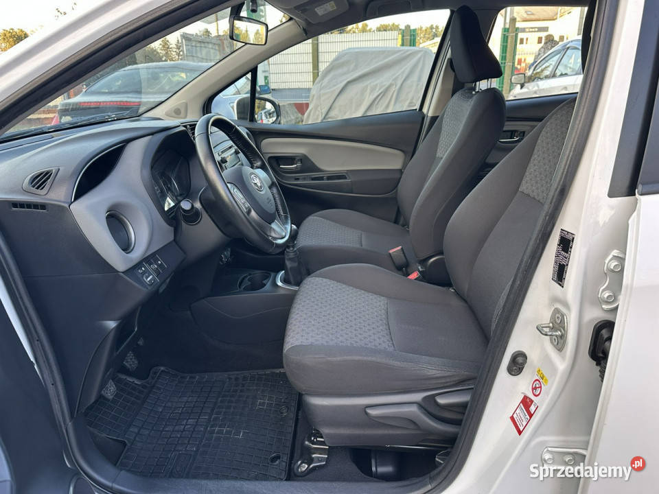 Toyota Yaris 201513benz 996 mazowieckie Warszawa