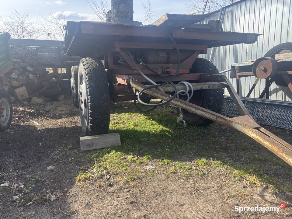Rama z kołami z przyczepy wywrotki Dubeczno