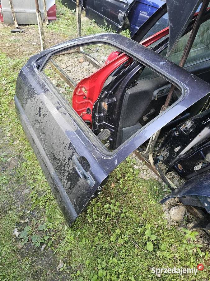 Drzwi golf 3 lewy przód Polesie sprzedam