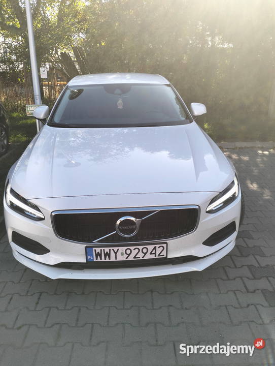 Volvo S90 D4 Momentum Zygmuntowo