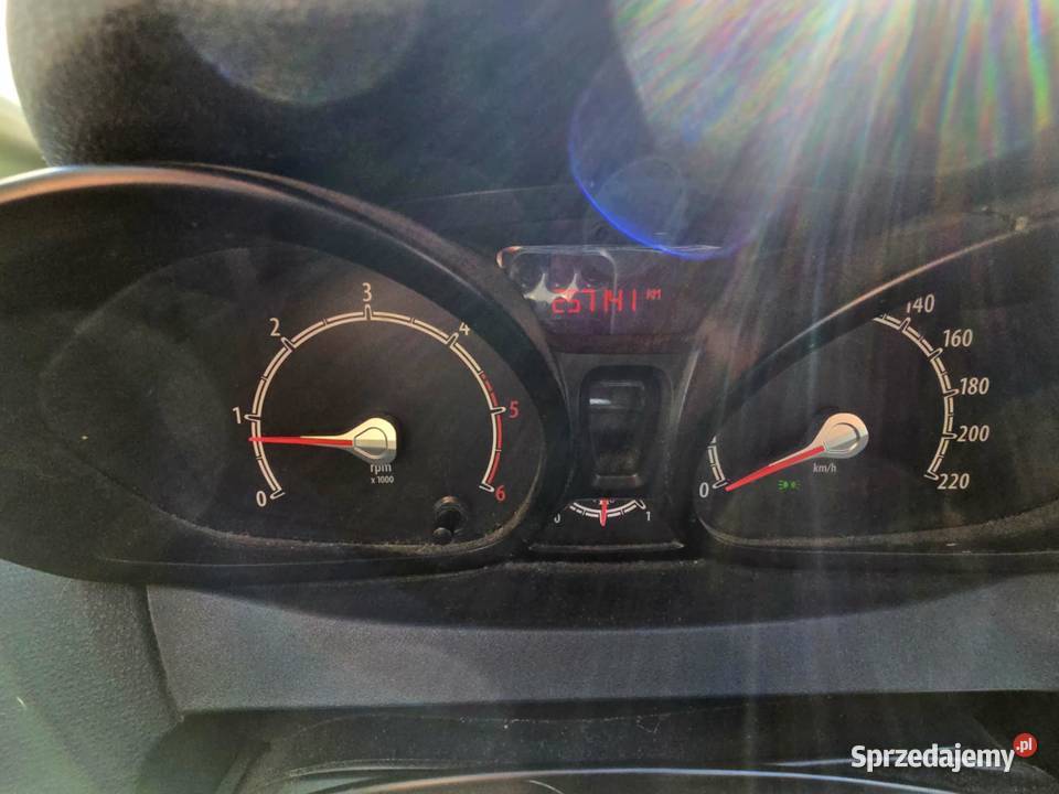 SPRZEDAM FORD FIESTA VAN 14 TDCi 2012 biały Dojazdów