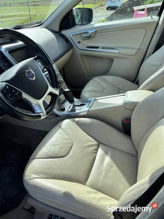 Volvo XC60 AWD T6 Summum Europa radar BLIS skóra